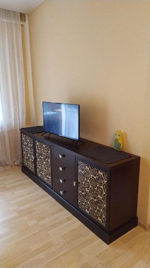 Three Bedroom Stepana Bandery Street Rivne Habitación foto